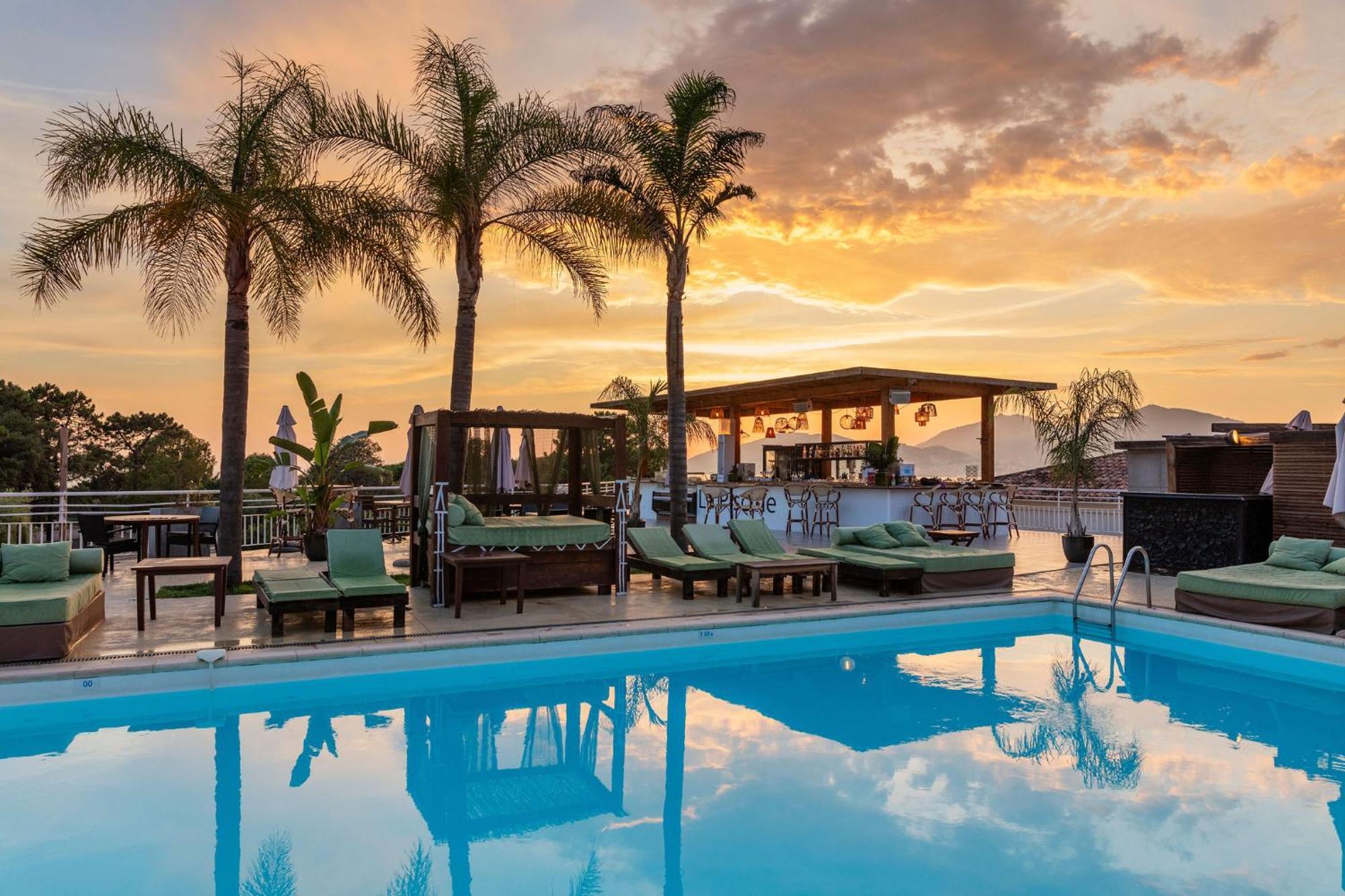 Bella Vista Hotel, Suites & Maisons Porticcio  Exterior photo